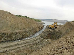 Havalimanı inşaatındaki göl suları Karadeniz’e boşaltılıyor