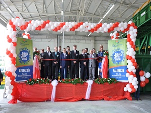 Balıkesir'in 40 yıllık çöp sorununu çözecek olan katı atık tesisi açıldı