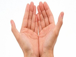 Çatlayan elleri poşette yumuşatın