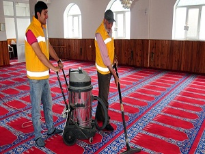 130 camii gülsuyu ile temizlenecek