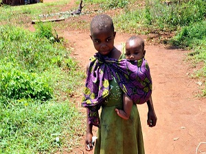 Tanzanyalı yetimlere yardım eli