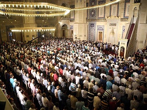 Berat Kandili'nde camiler doldu taştı