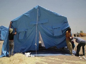 Musul'dan kaçanlar için çadırlar kurulmaya başlandı