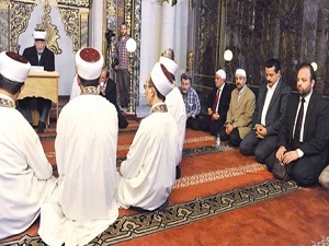 Genç hocalar icazet alıyor