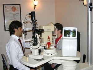 İlk göz muayenesi 1 yaşında yapılmalı