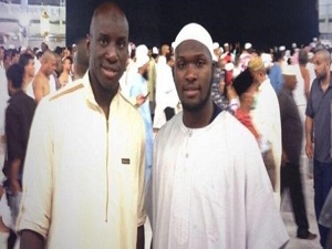 Sow ve Ba'dan cami selfie'si