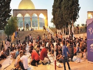 Mescid-i Aksa'da dev iftar