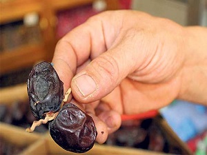 Dolar ve riyal arttı Ramazan hurması 5 lira zamlandı