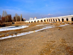 Kuraklık Kızılırmak'ı kuruttu