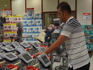 Rafta farklı, kasada farklı fiyata son