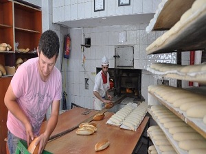 60 derece sıcakta oruç tutuyorlar