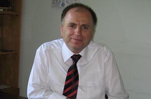 Peygamberimiz namazdayken çocuklar omuzlarına çıkardı