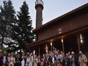 130 yıllık çivisiz cami yeniden ibadete açıldı