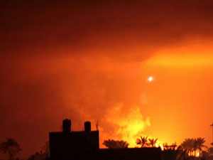 İsrail, Gazze'yi Ramazanda vurmaya başladı