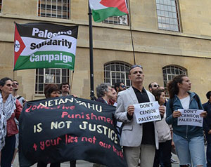 BBC'ye taraflı İsrail yayını protestosu