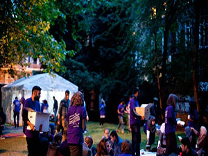 Londra'da Üniversitende iftar ve cemaatle namaz