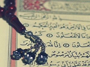 Dilersek onları yerin dibine batırırız