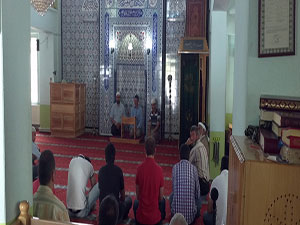 Genç Doktorlar, mezuniyetlerini mevlidle kutladı