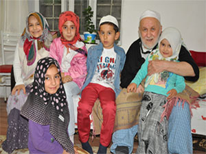 Hasan Dede 7’den 77’ye herkese Kur’an öğretiyor