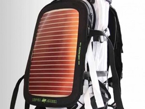 Şarj eden çanta çıkıyor!