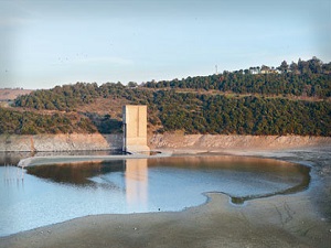 Buharlaşma arttı, su krizi büyüyor