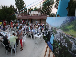 Diyanet'ten Bosnalı selzedelere iftar