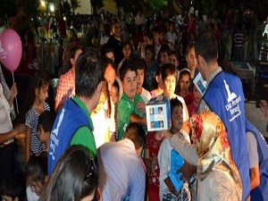 Deniz Feneri Derneği'nden yetimlere iftar