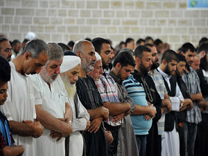 Gazzeliler teravih namazına gitmeye çekiniyor