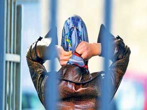 YGS'de başörtünün çıkartılmasına 5 ay hapis