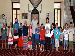 Tarihi Rüstem Paşa Camisi'ne yoğun ilgi