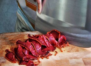 Üreticilere göre pastırma fiyatı pahalı değil