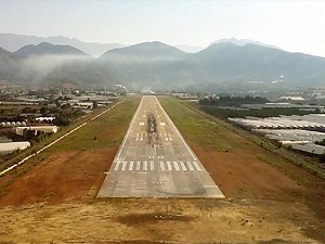 Gazipaşa Havalimanı üç kat büyütüldü