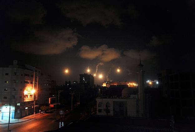 İsrail'in katlettiği insan sayısı 297 oldu