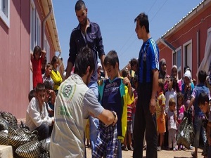 İHH'dan sınır ötesindeki yetimlere bayramlık