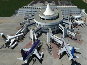 Antalya Havalimanı rekor üstüne rekor kırdı