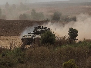 Bediüzzaman: Öyle zaman olur ki, bir kelime bir orduyu batırır