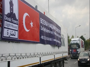 Deniz Feneri 40 ton gıdayla Bosna-Hersek'e gitti