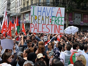 Avrupa'da liderlere rağmen Filistinlilere destek