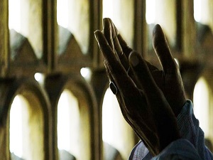 Filipinli Müslümanlar, Gazze için dua ediyor