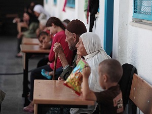 Okul sıraları evleri oldu