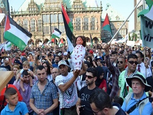 Paris'te Filistin ile dayanışma yürüyüşü