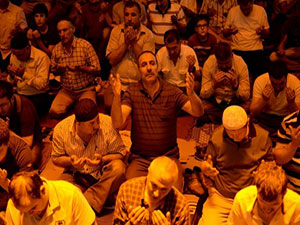 Kadir Gecesi, dua, niyaz ve gözyaşı ile ihya edildi