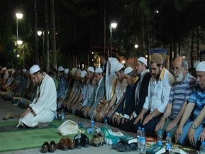 Sakal-ı Şerif izdihama neden oldu