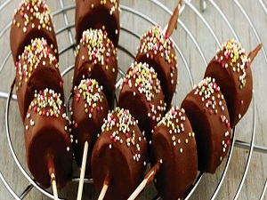 Bayramda yediğiniz tatlı ve çikolatalar kaşındırmasın