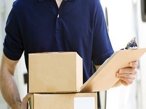 Kuryeden gelen zarfa dikkat!