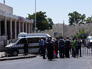 İsrail'in Mescid-i Aksa zulmü sürüyor