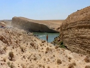 İnanılmaz! Çölün ortasında göl oluştu