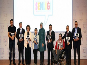 Sosyal projelerle öğrencilere ve engellilere ulaştı