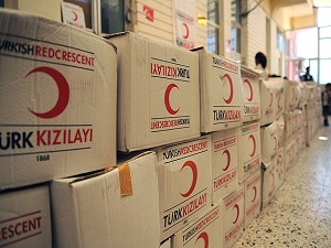 Kızılay'dan Türkmen ve Hristiyan ailelere yardım