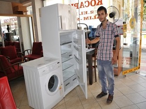 Suriyeli Mülteciler İkinci El Eşya Piyasasına Hareketlilik Getirdi